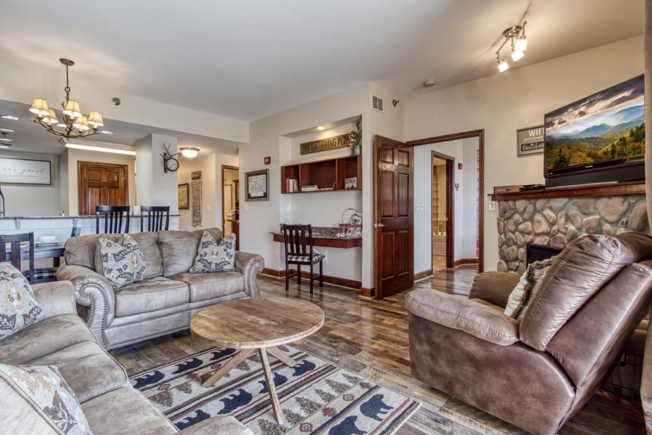 Gorgeous 2Bd 2Bth Condo With Mountain Views Pool Hot Tub Game Room Close To Parkway Pigeon Forge Dış mekan fotoğraf