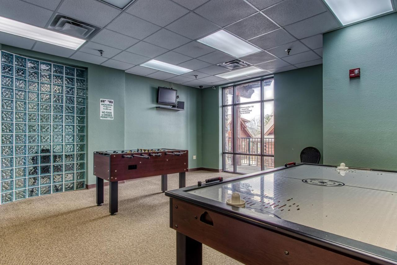 Gorgeous 2Bd 2Bth Condo With Mountain Views Pool Hot Tub Game Room Close To Parkway Pigeon Forge Dış mekan fotoğraf